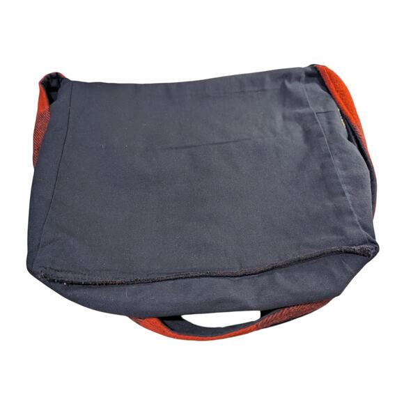 Patrick King Keri Tartan Merino Wool Messenger Bag - Picture 7 of 8